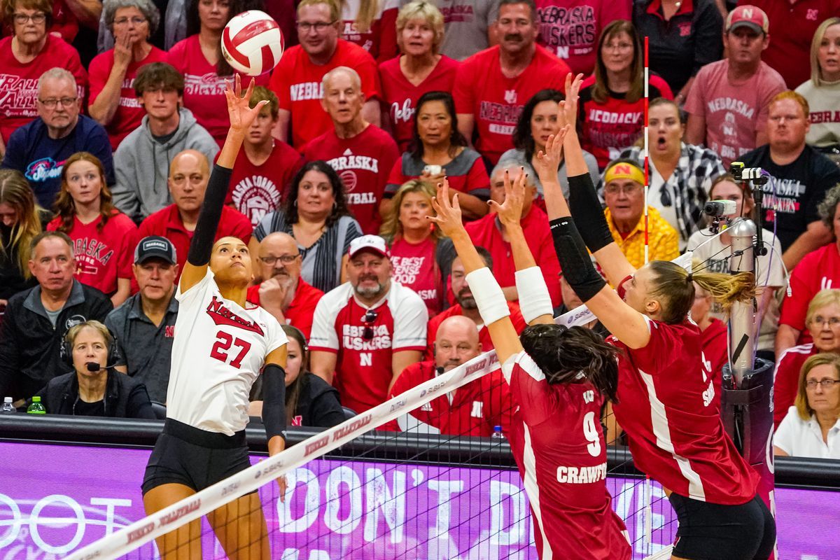 Wisconsin Badgers at Penn State Nittany Lions Womens Volleyball at Recreation Hall - Penn State