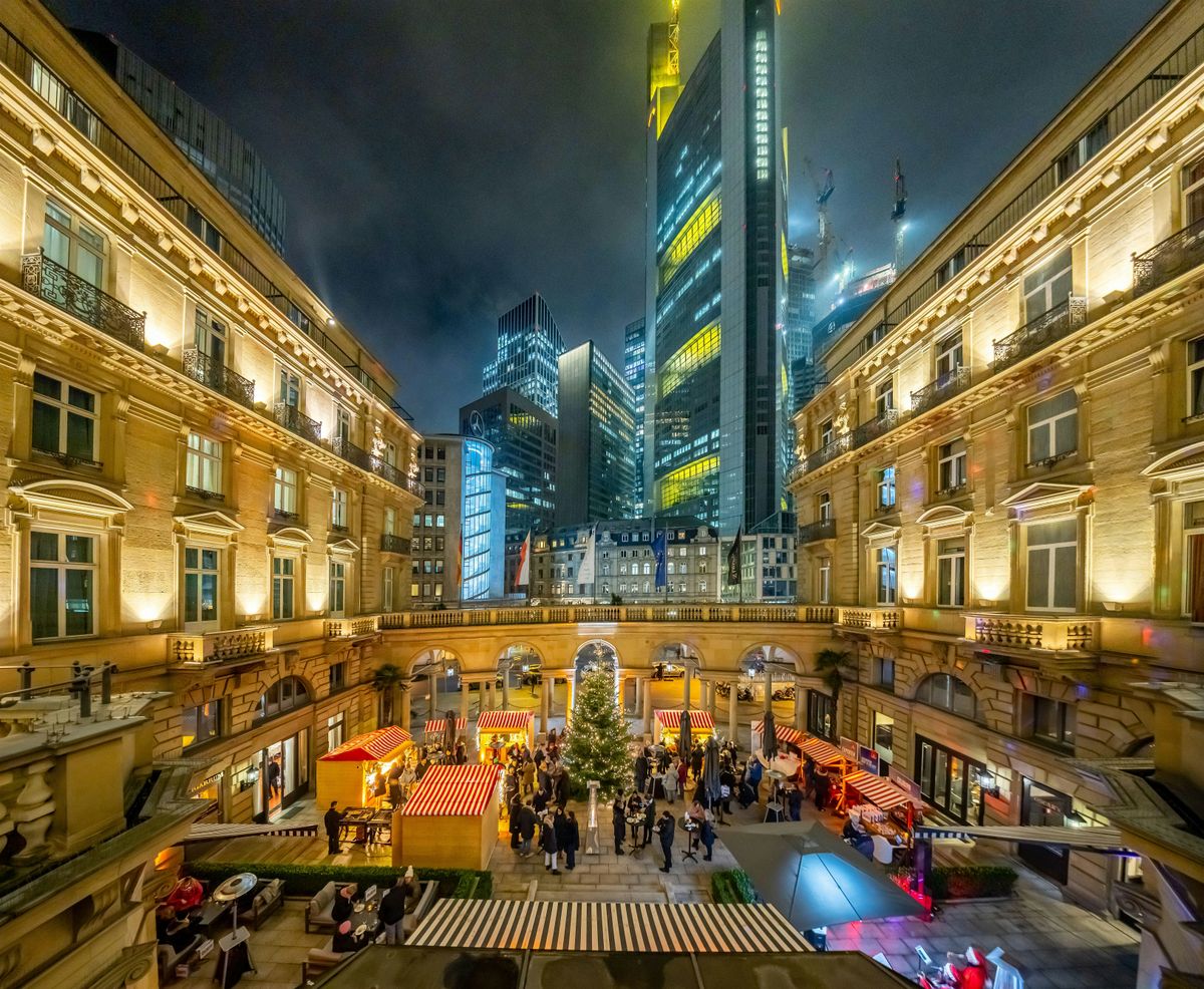 Weihnachtsmarkt auf der Erhenhof-Terrasse