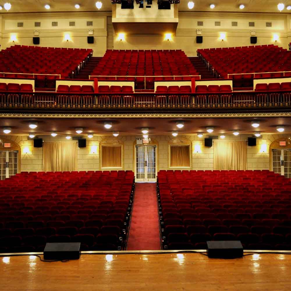 Countess Cabaret at Town Hall New York