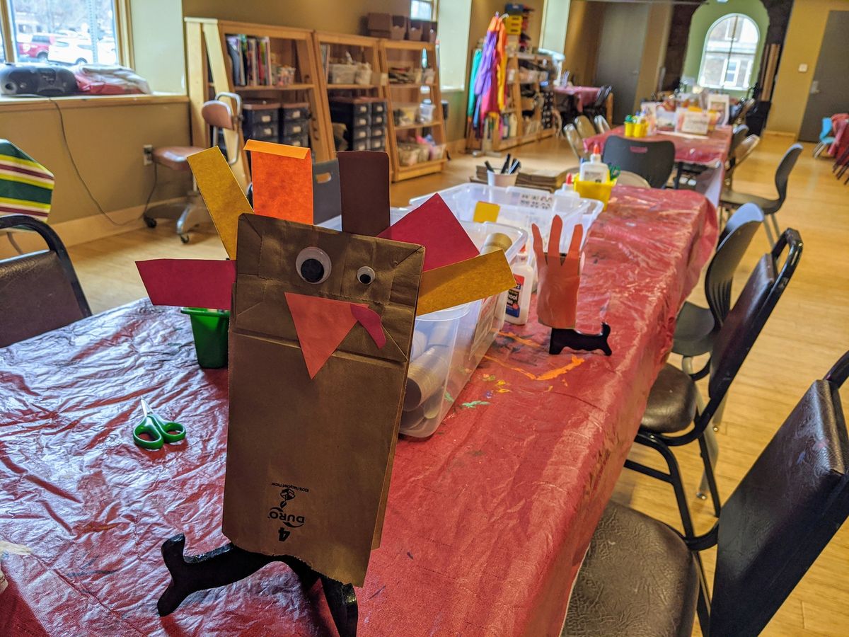 Preschool Thanksgiving Art & Storytime