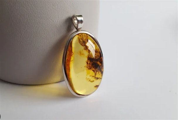 Workshop: Craft your own pendant with Baltic Amber