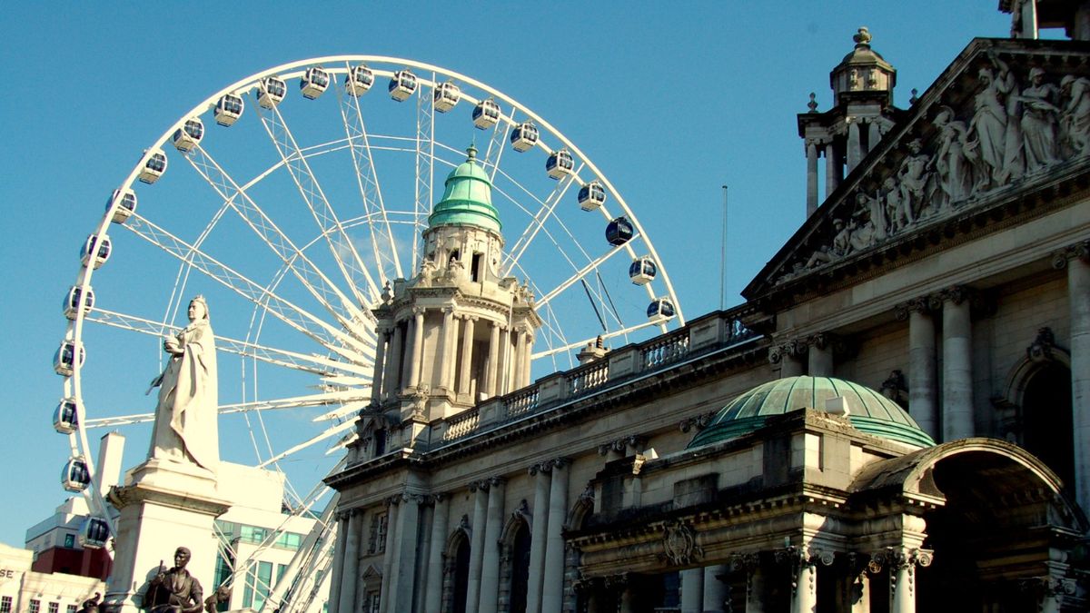 Belfast Walking Tour