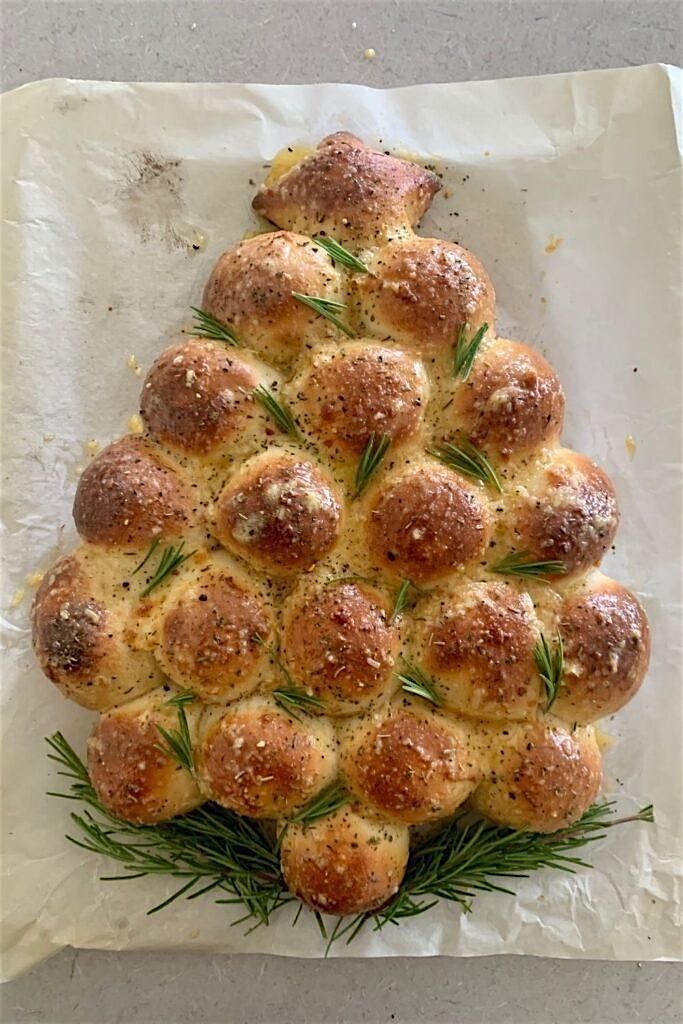 Make your own Sourdough Christmas Tree Pull Apart Bread