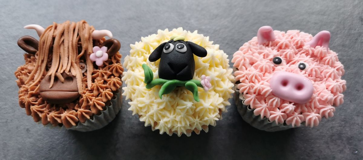 Buttercream Cupcake Decorating Class - Highland Cow, Pig & Sheep