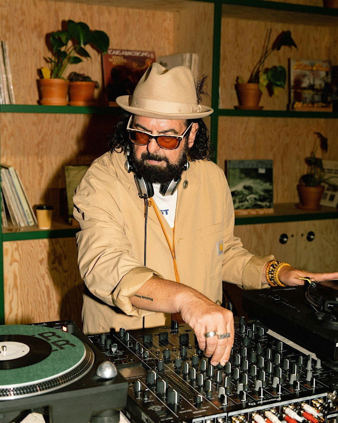 Brixton Radio Christmas Warm Up @ Corner Corner