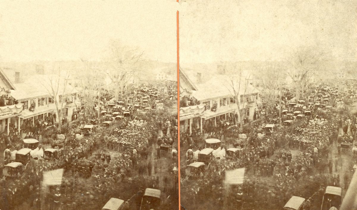 Sunday Stroll Walking Tour: Lexington Celebrates!