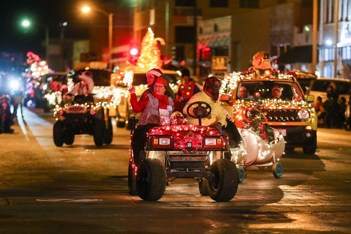 STR - Christmas \ud83c\udf84 at Old For Concho - Christmas Parade