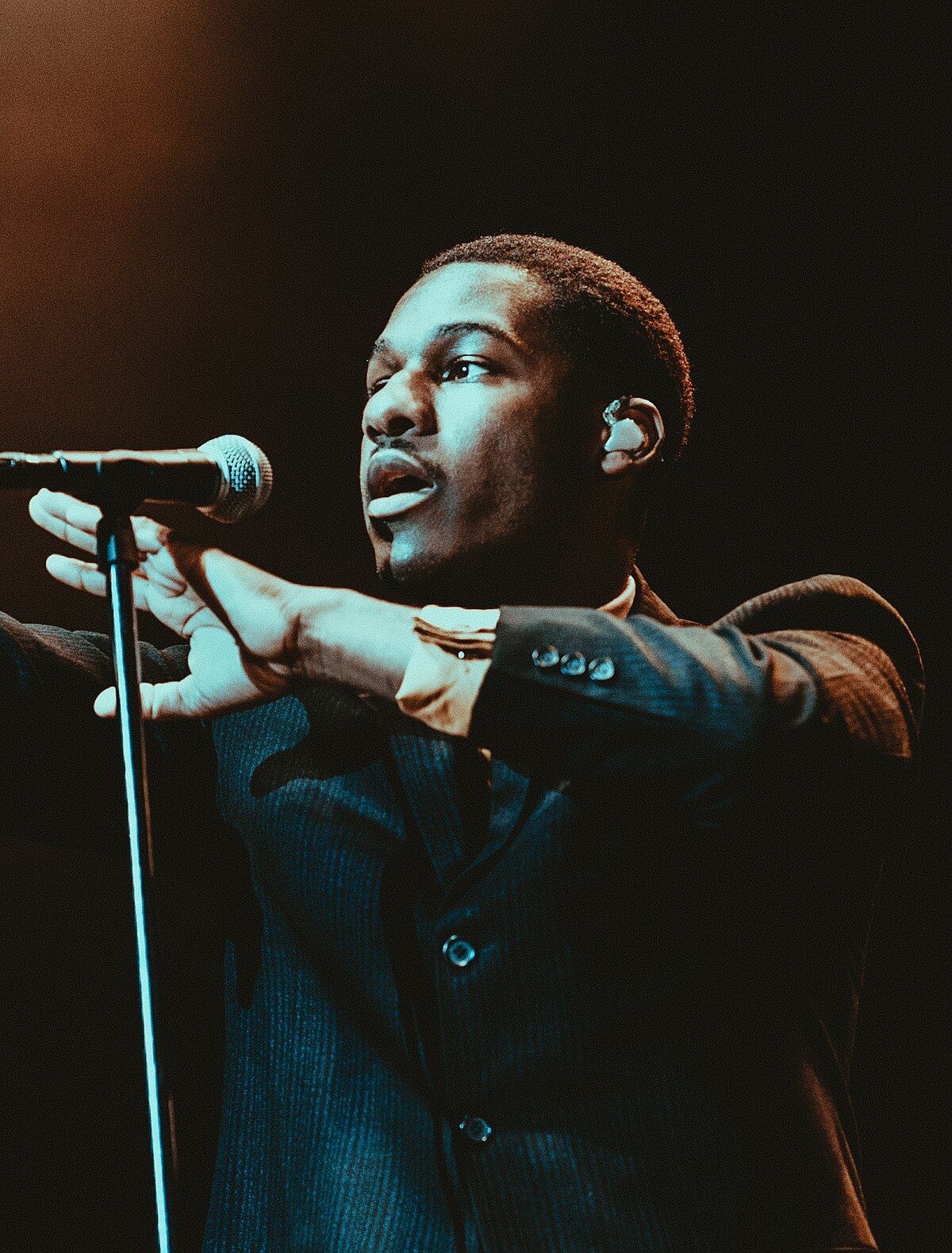 Leon Bridges