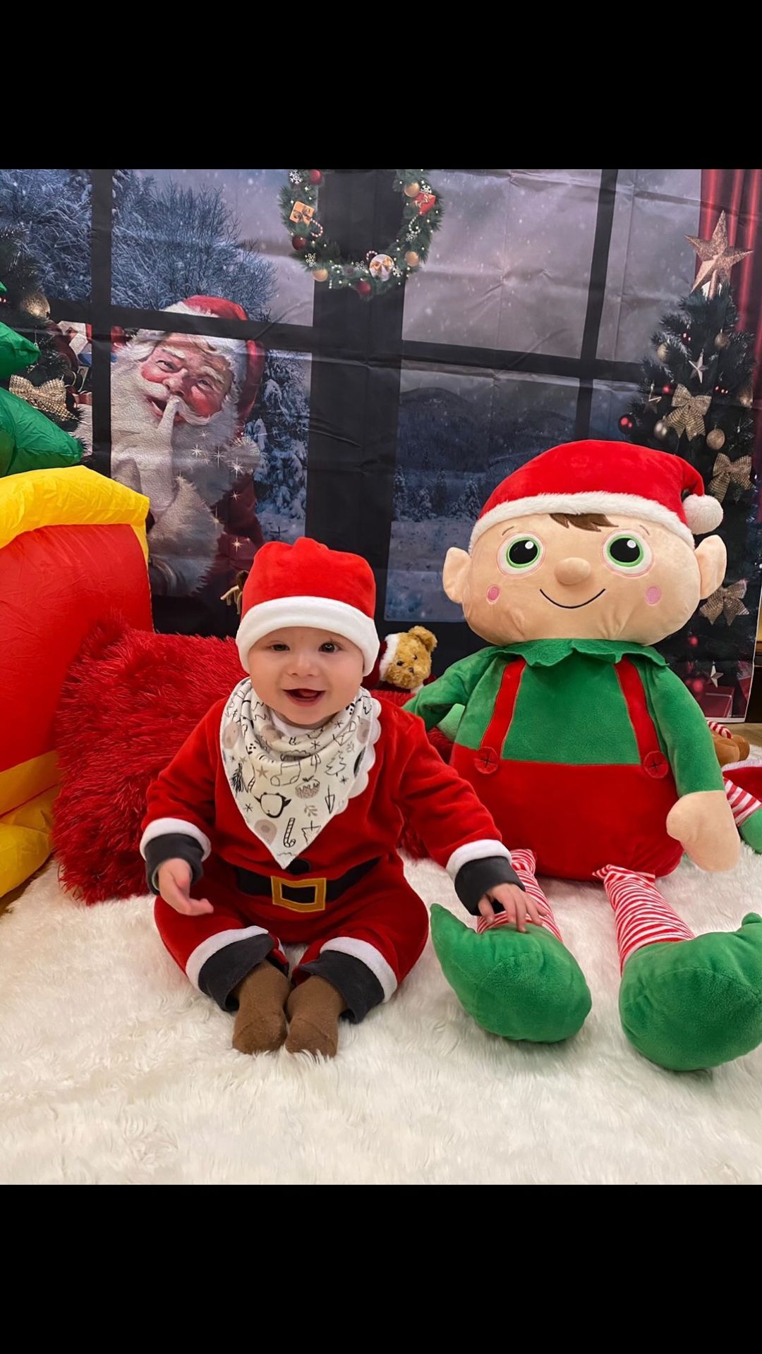 Baby\u2019s 1st Christmas Party