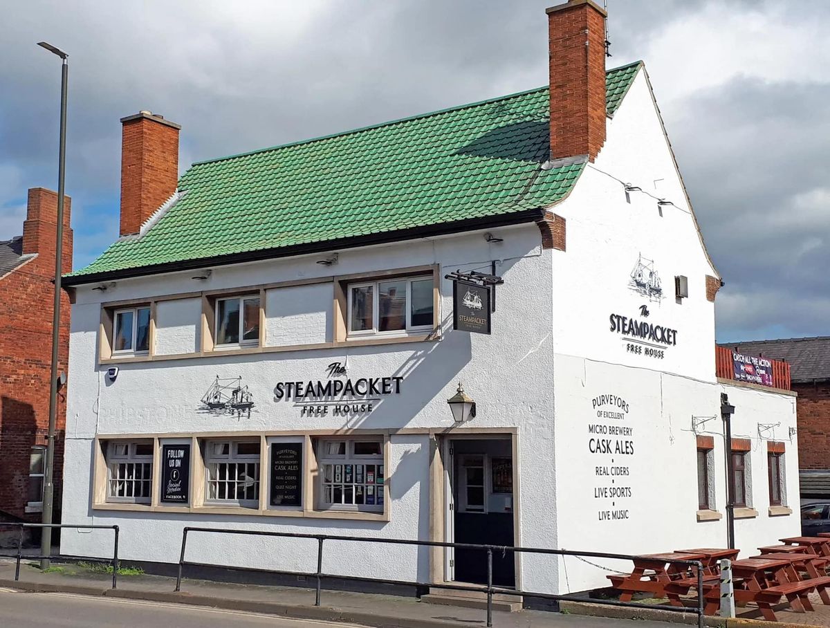 Pizzas @ The Steampacket