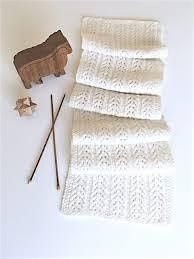 Cozy Up: Knitting a Fall Scarf w\/ Kia Love Studios