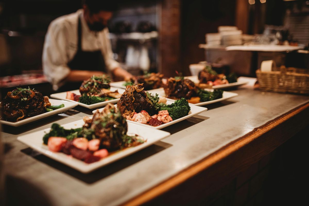 Vino de Oro Wine Dinner
