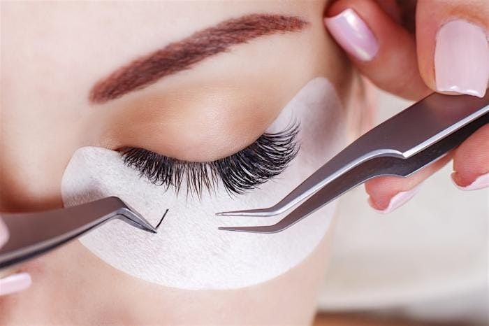 Eyelash Extension Training Class - (Starting at $299)