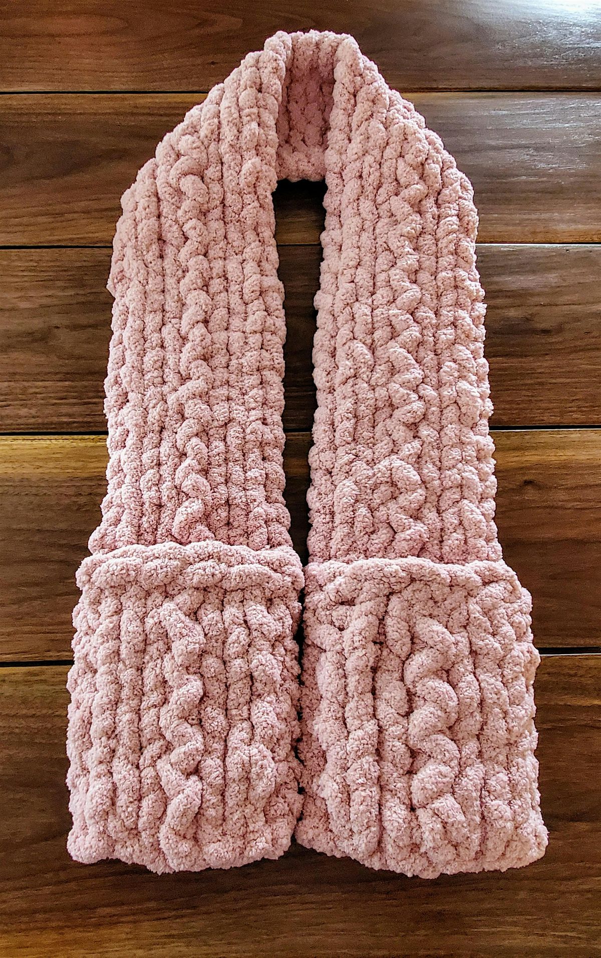 Twisted Chunky Pocket Scarf Workshop - Paradise Hills Vineyard & Winery