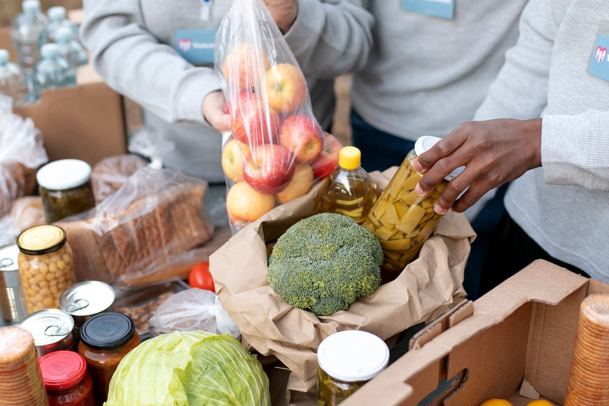 Thurston Road YMCA Neighborhood Center's Thanksgiving Basket Giveaway