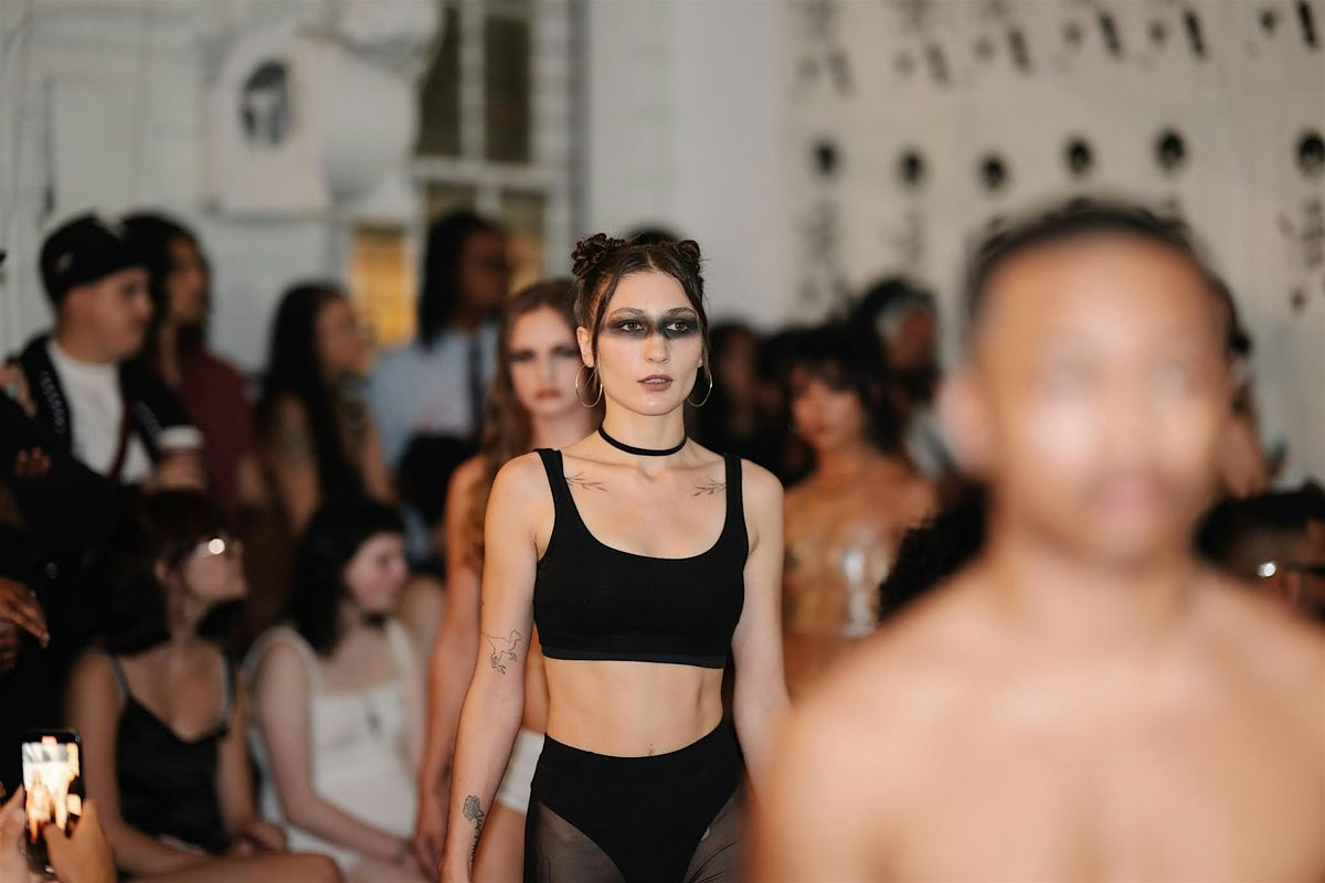 All Black Fall Show Fashion