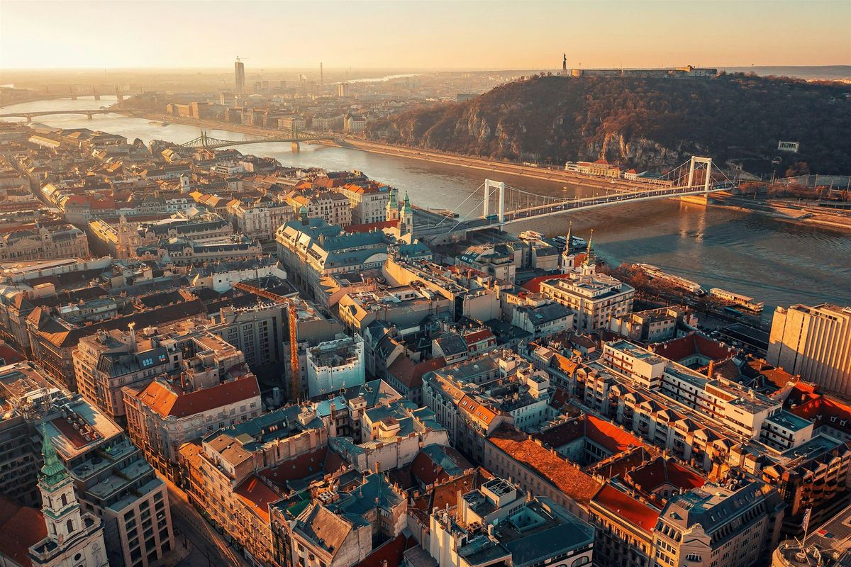 Awesome Scavenger Hunt! - Budapest\u2018s Boppin\u2018 BudaBlast Hunt