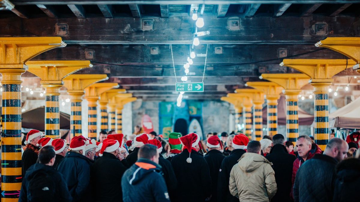 RWY Late Night Festive Shopping Market