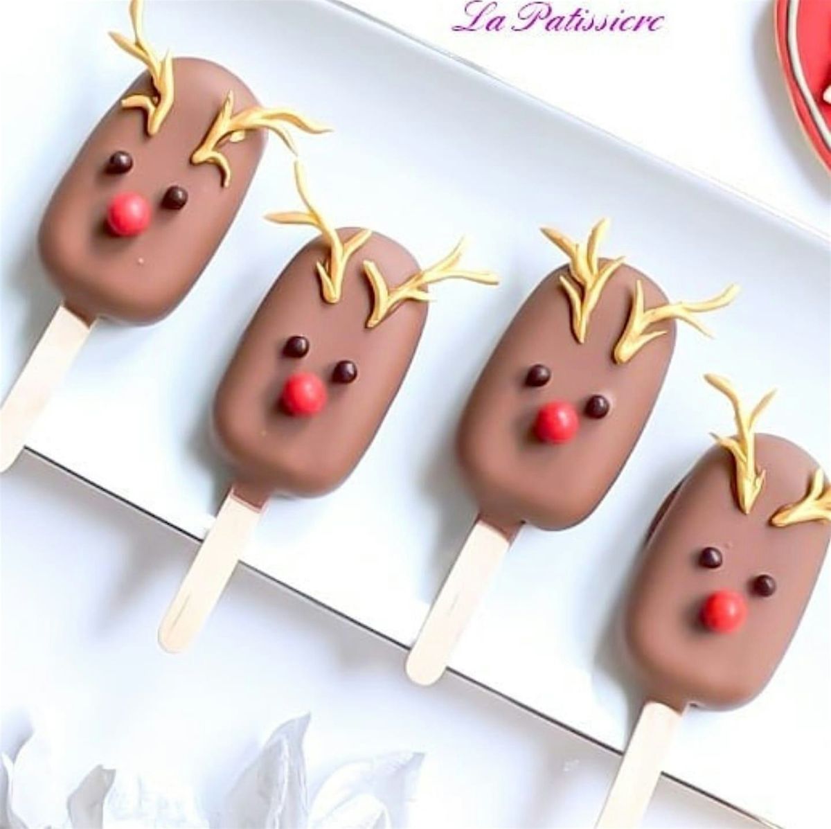 Create Your Own Reindeer Cakesicles!