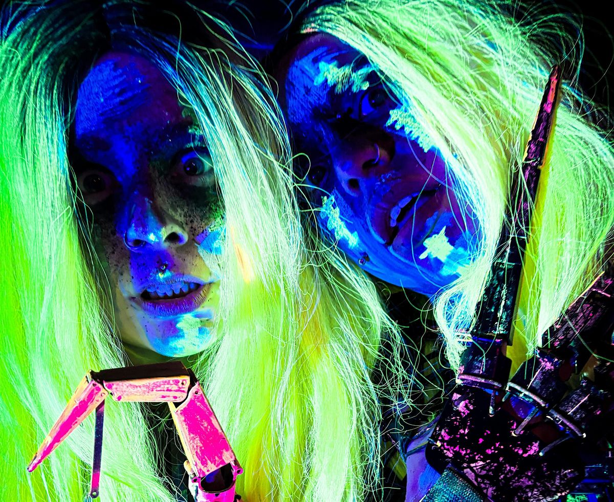HALLOWEEN SPECIAL! NEON NAKED LIFE DRAWING | THE PHOENIX | OXFORD CIRCUS