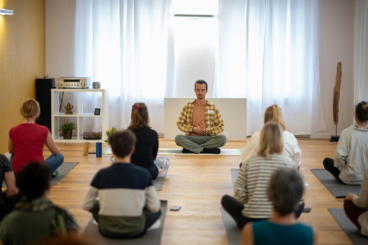 Energetic Yoga \/ Bern \/ Zytglogge