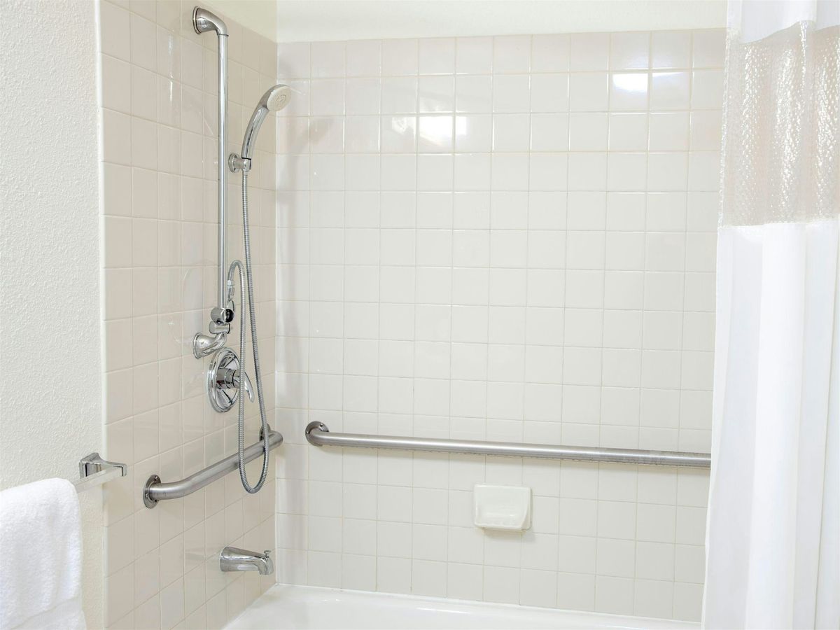 CE Class & Lunch and Learn | Can Grab Bars Be Sexy