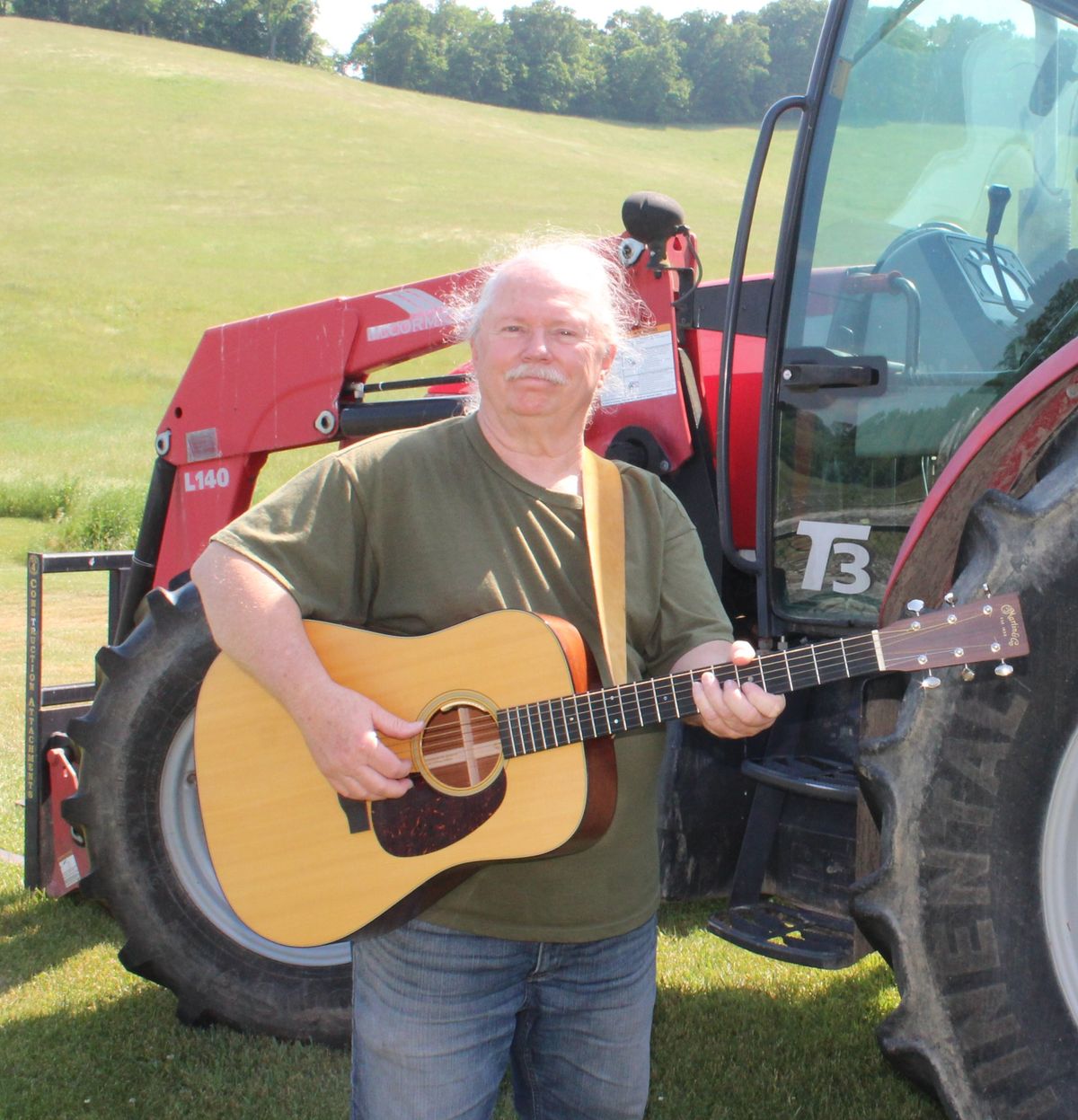 Dave Hixon Acoustic "Harvest Happening" at Geary Farm on Sunday October 13, 2024 from 11am-3pm