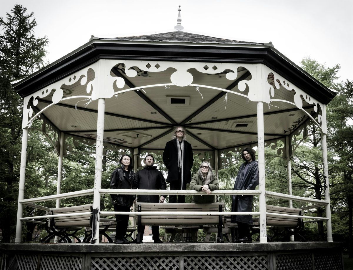 The Besnard Lakes
