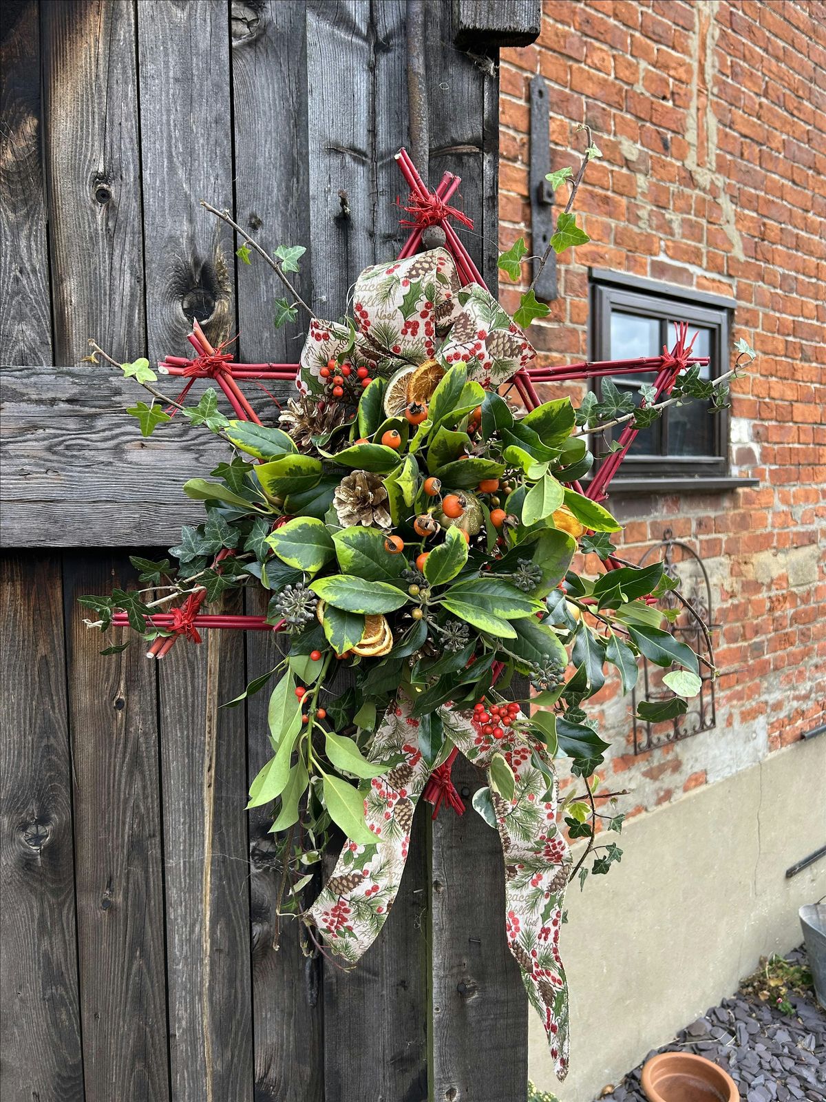 Star Wreath Making Workshop @ Dairy Barns, Hickling, NR12 0BE