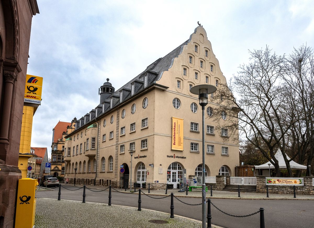 Ausstellung "Frauen im geteilten Deutschland" mit Filmvorf\u00fchrung zur Ausstellungser\u00f6ffnung