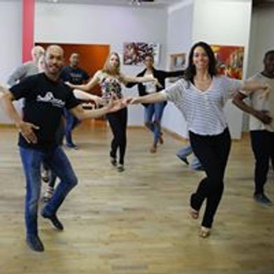 Studio Salsa Attitude