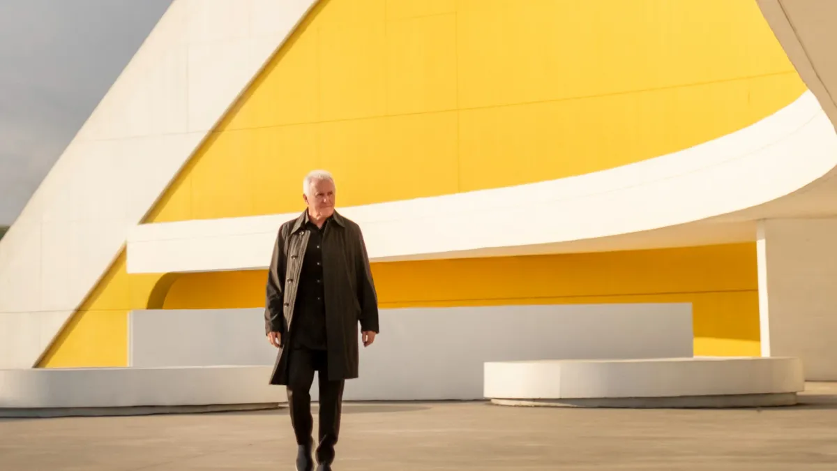 V\u00edctor Manuel in Sevilla