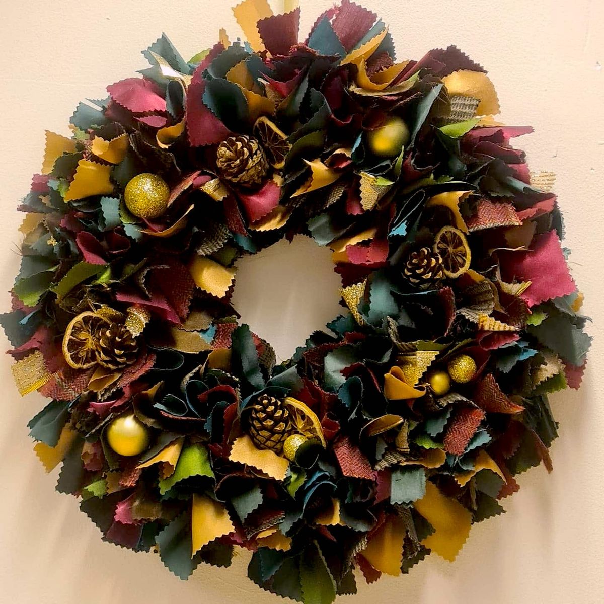 Festive Fabric Wreath Making Workhop