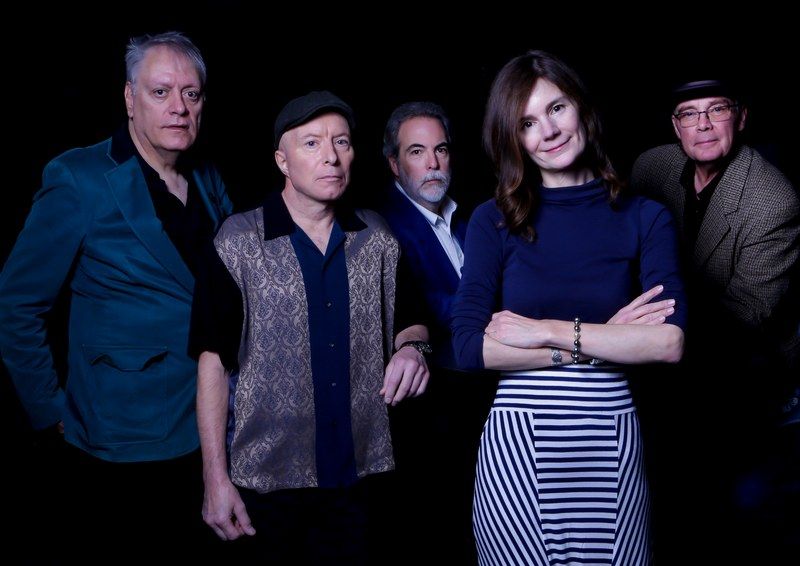 SOLD OUT! 10,000 Maniacs