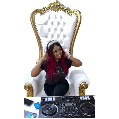 DJ QUEEN LUNA