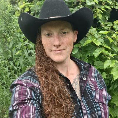 Movin\u2019 Boots Dance Connection