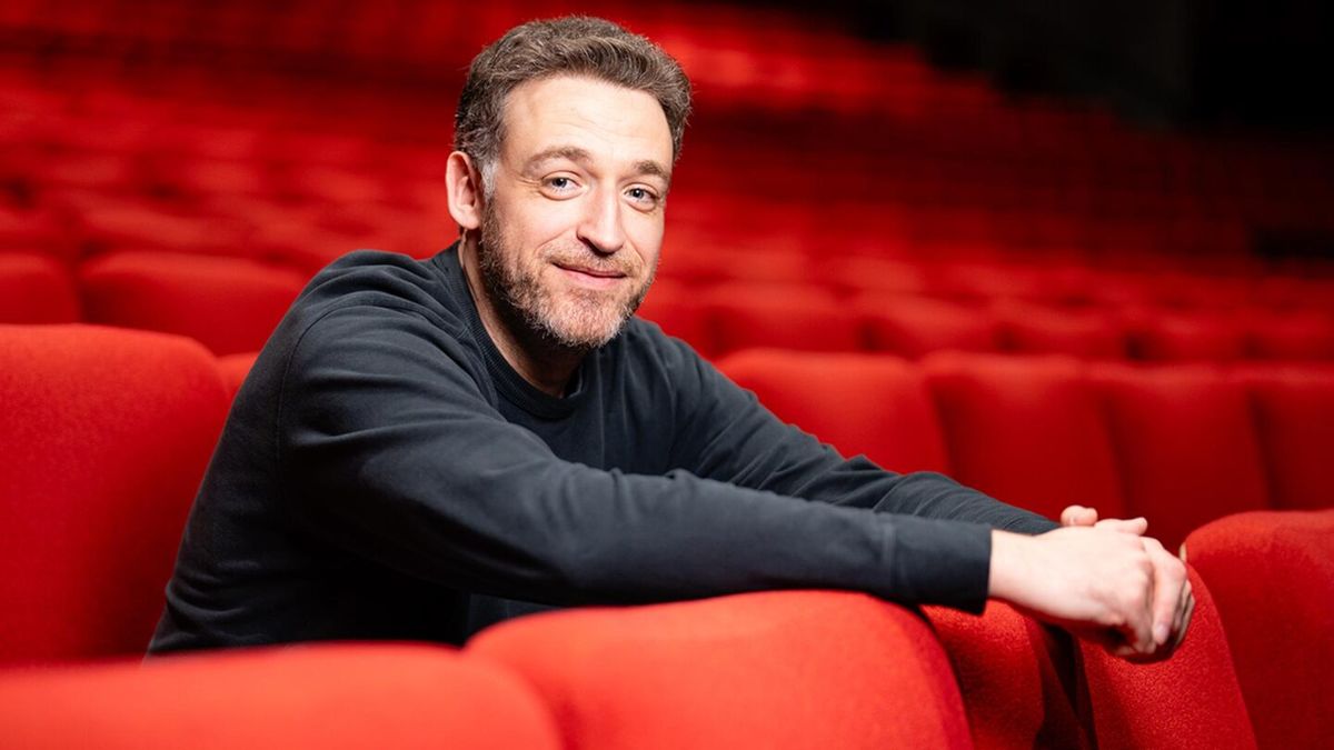 Dan Soder at New Jersey Performing Arts Center - Victoria Theater