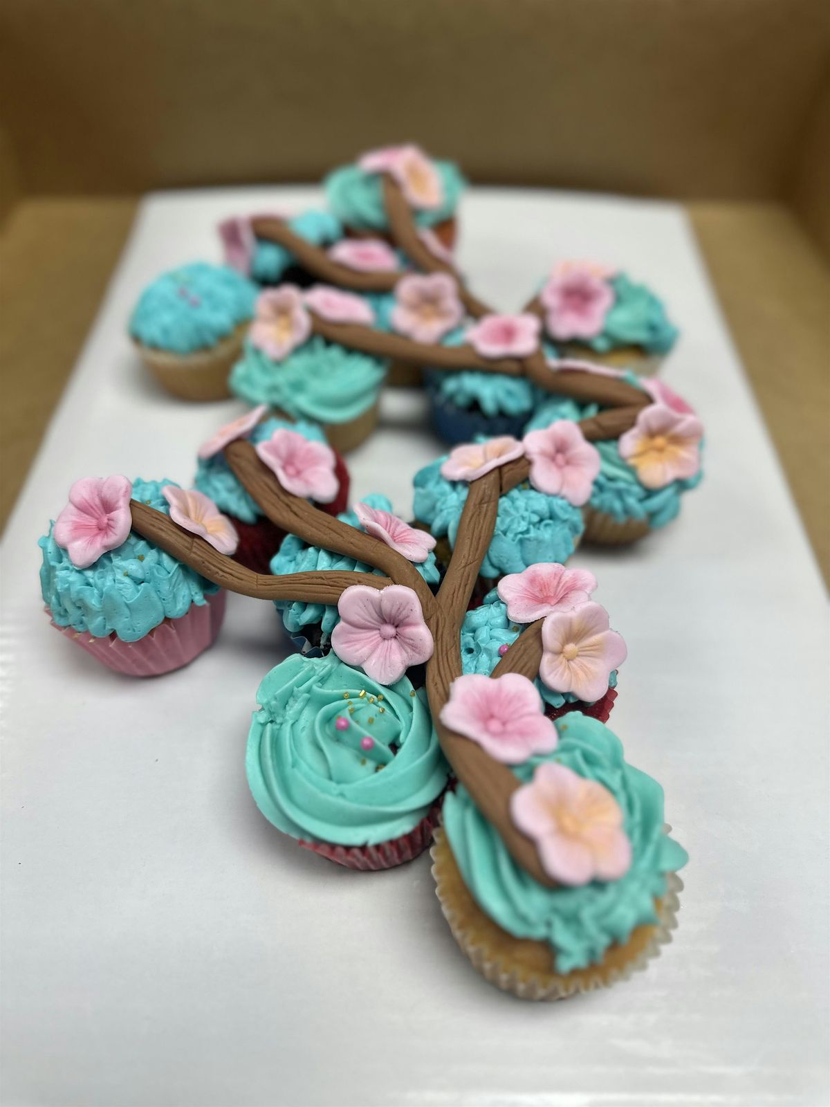 Cherry Blossom Cupcake Decorating Workshop!