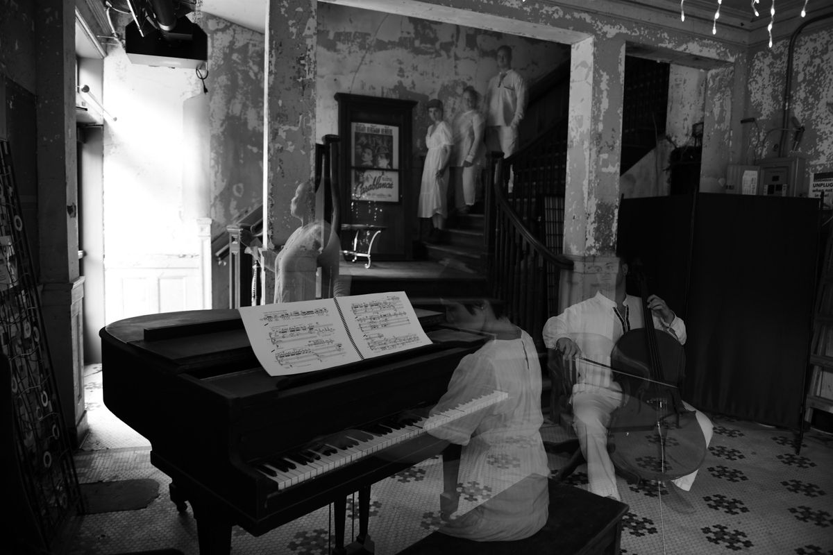Spectre: A Musical S\u00e9ance, featuring Jazmin Derice and Morgan Lee
