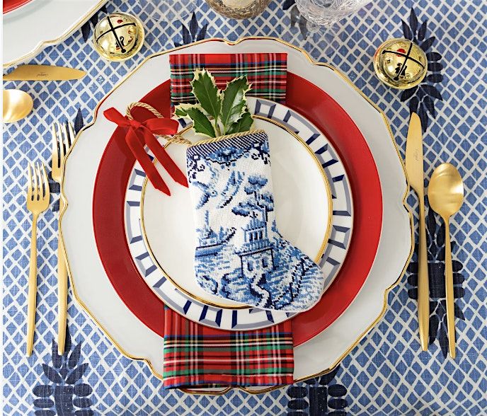 LET'S DO Holiday LUNCH!