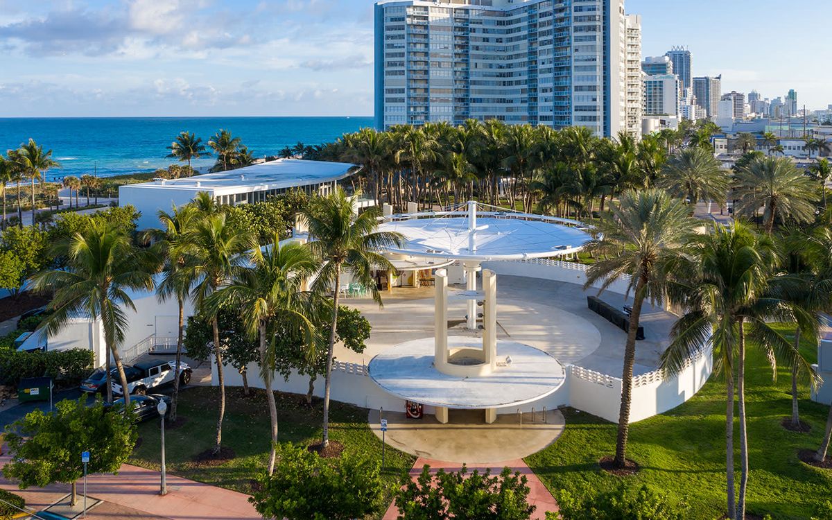 Slimane at Miami Beach Bandshell