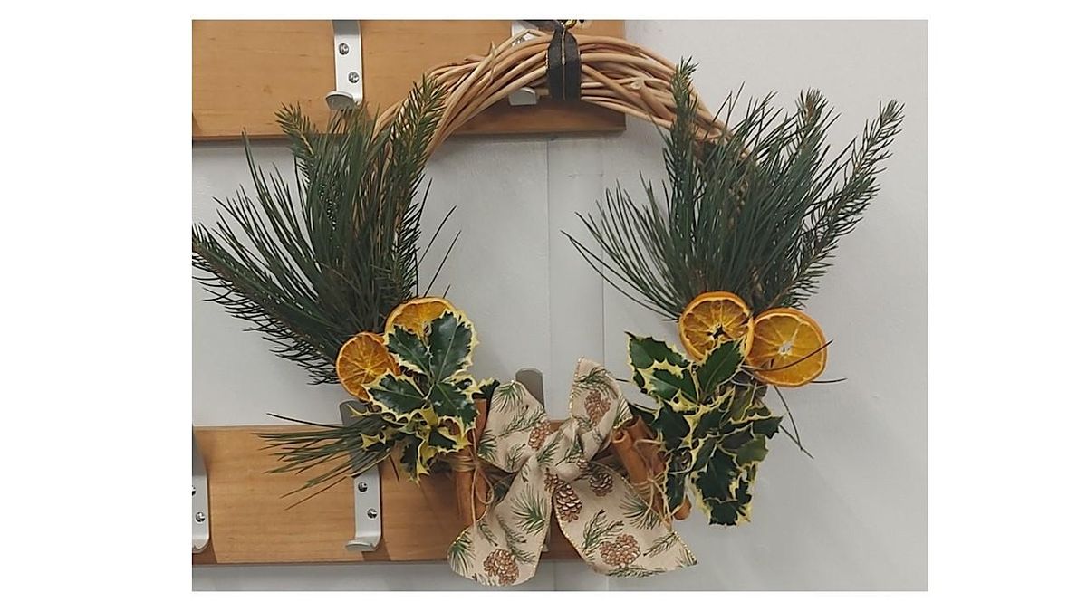 Natural Christmas wreath making at Kingsbury Water Park