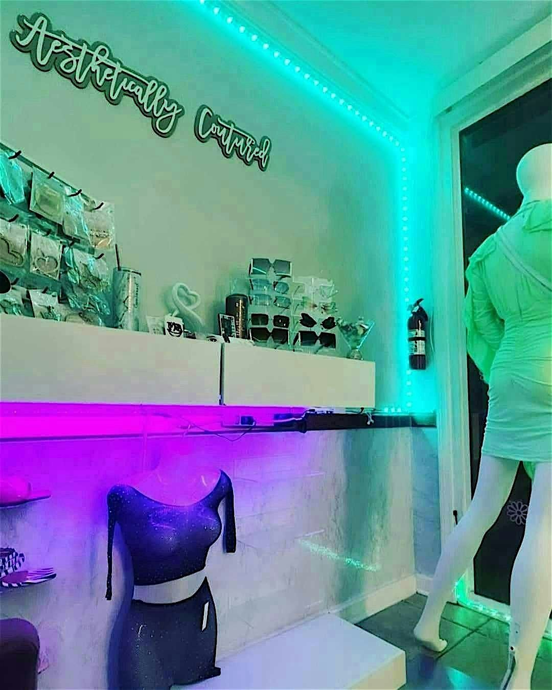 Aesthetically Coutured's  Stop & Shop Fashion Show & More!
