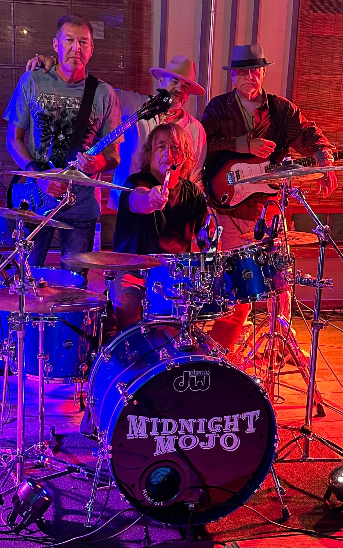 Valentines night Jam with Midnight Mojo Live @ Wild Wing 