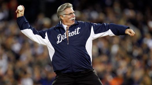 Jack Morris Signing Autographs at DC Sports