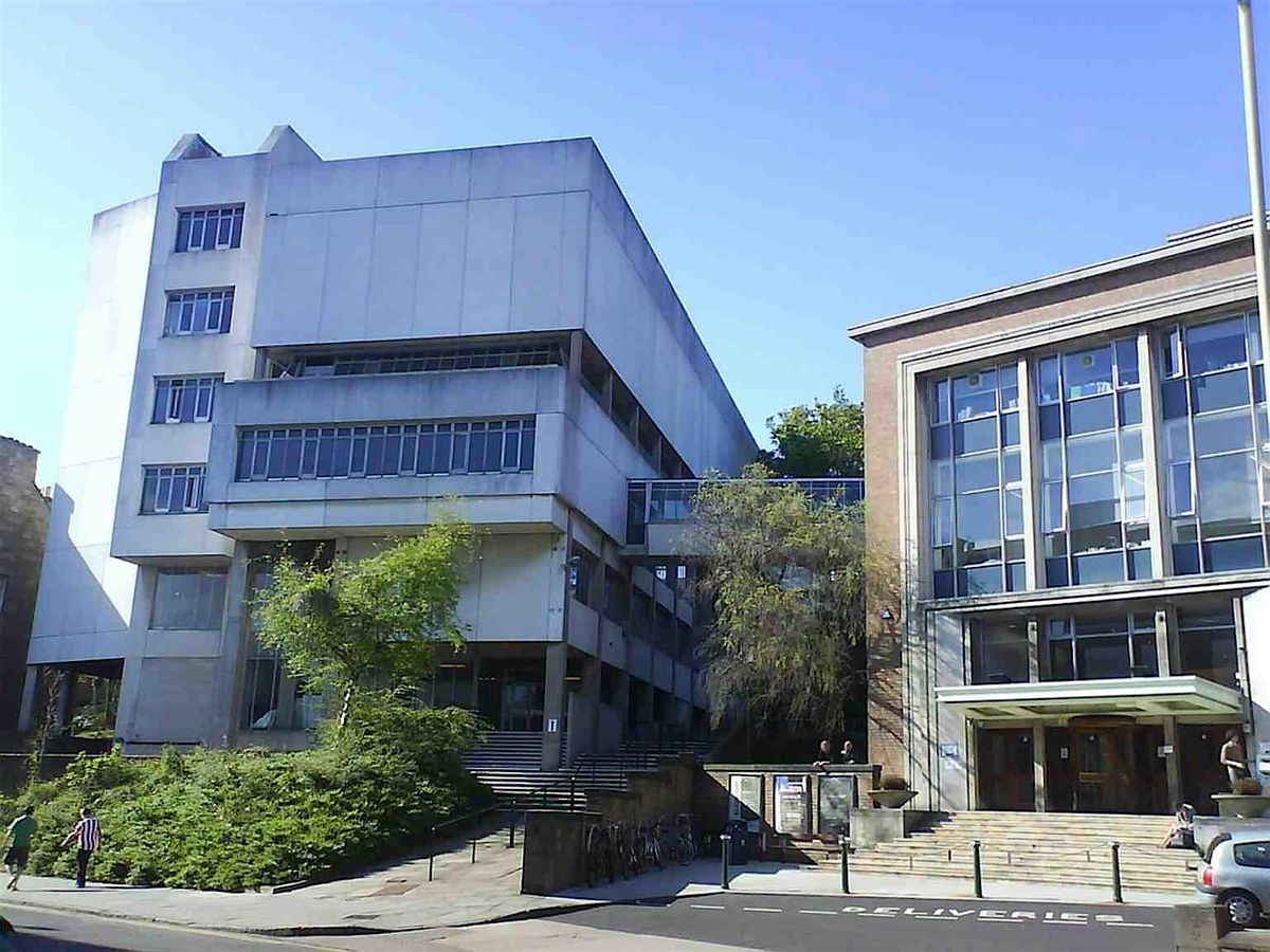 Dundee Audio Tour: From Halls to Halls, Imagination Unleashed