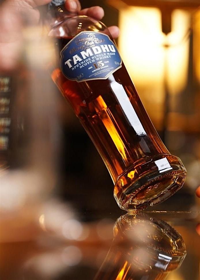 HUX  WHISKY & CIGAR EXPERIENCE