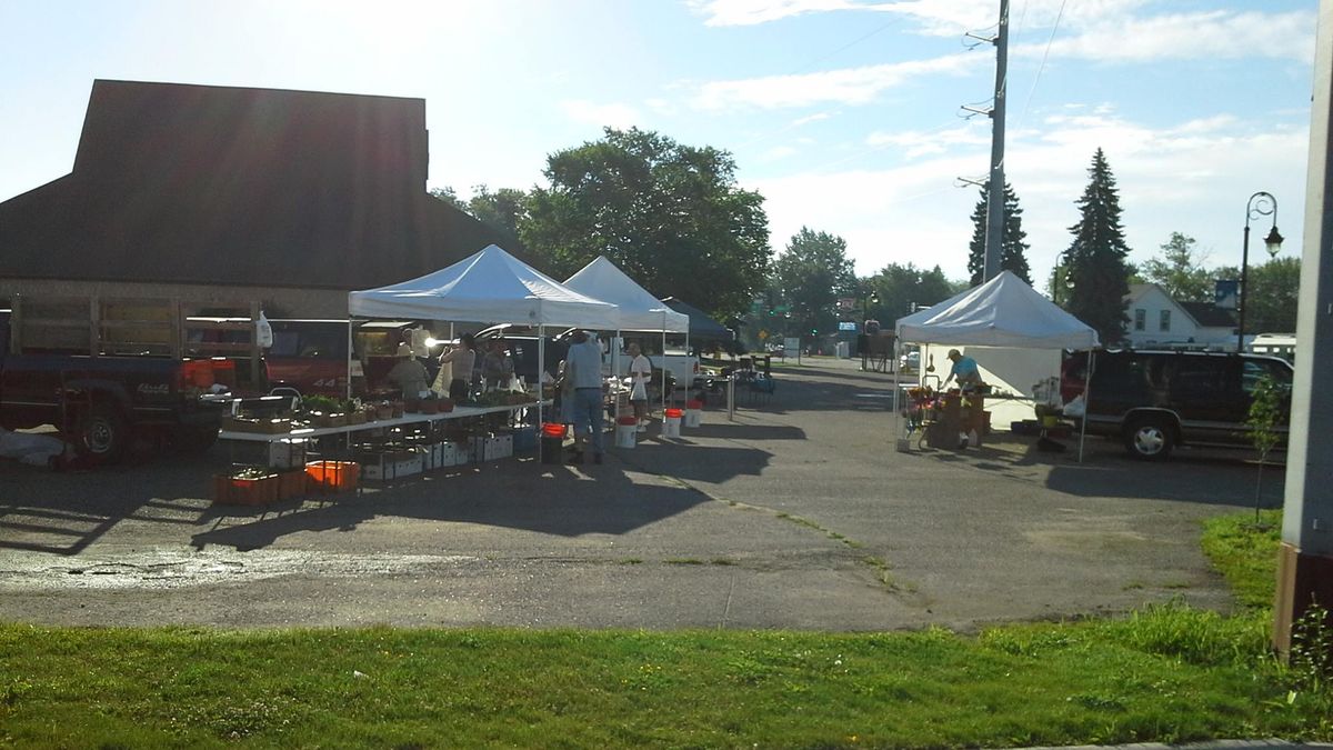 Saturday at Lindstrom Farmers' Market 