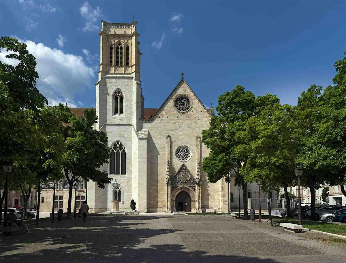 Agen Audio Tour: Echoes of Faith, Fortresses, and Fine Art