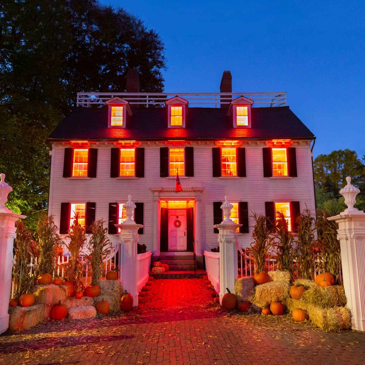 Hocus Pocus Recreation at Historic Ropes Mansion